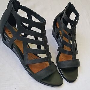 Sofft Black Leather Gladiator Sandals